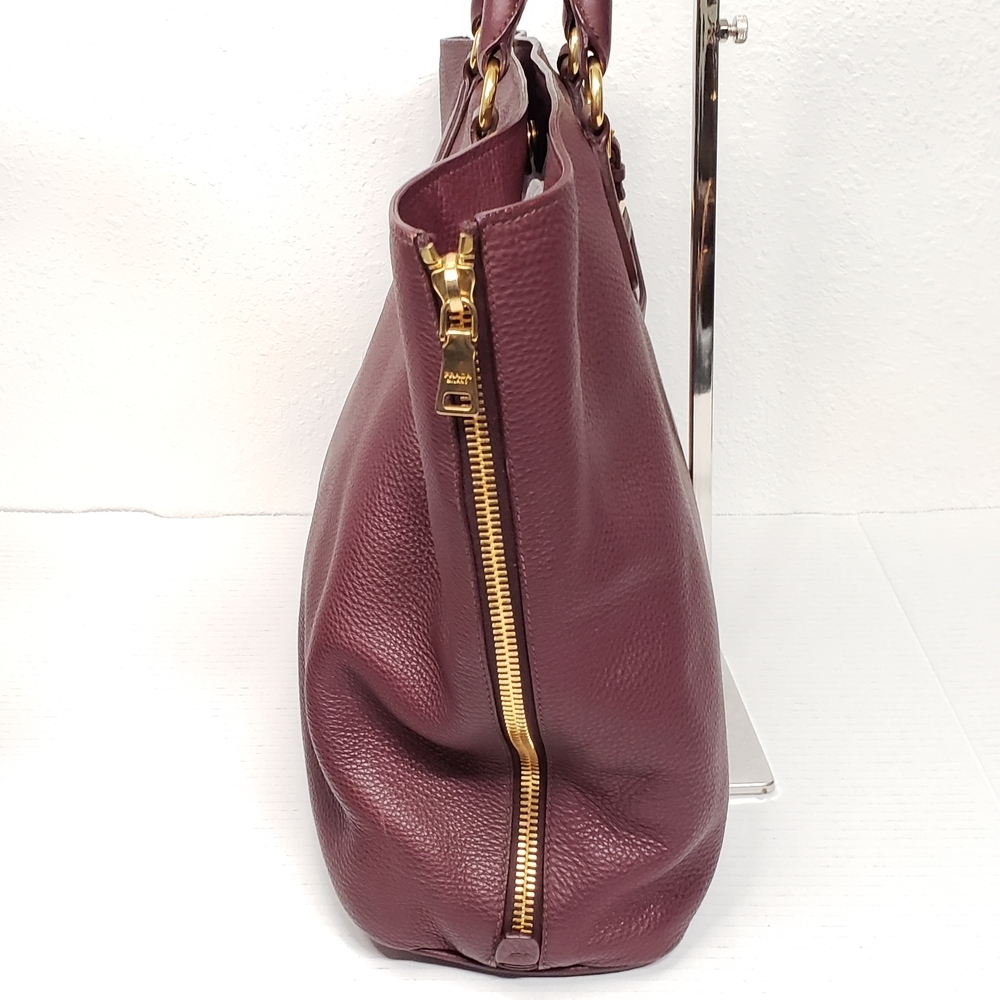 Authentic Prada Vitello Daino Leather Tote Burgundy Large Shoulder Bag - Picture 5 of 16